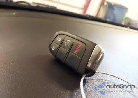 2019 Jeep Renegade Trailhawk 4X4 from USA, damaged, VIN ZACNJBC10KPK09686